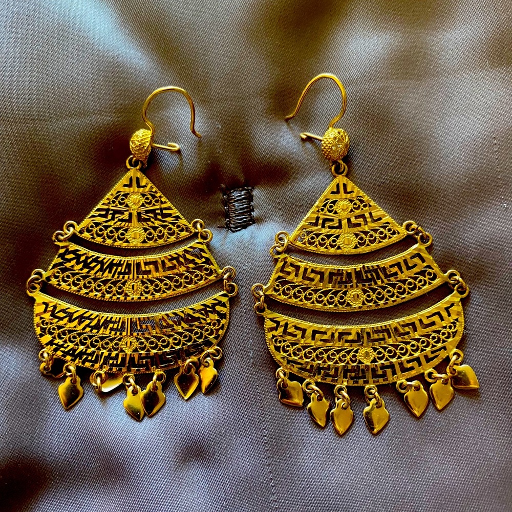 Handmade 18 karat gold earnings